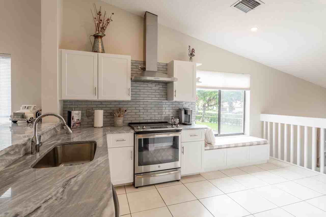10624 Tropic Palm Ave #202
