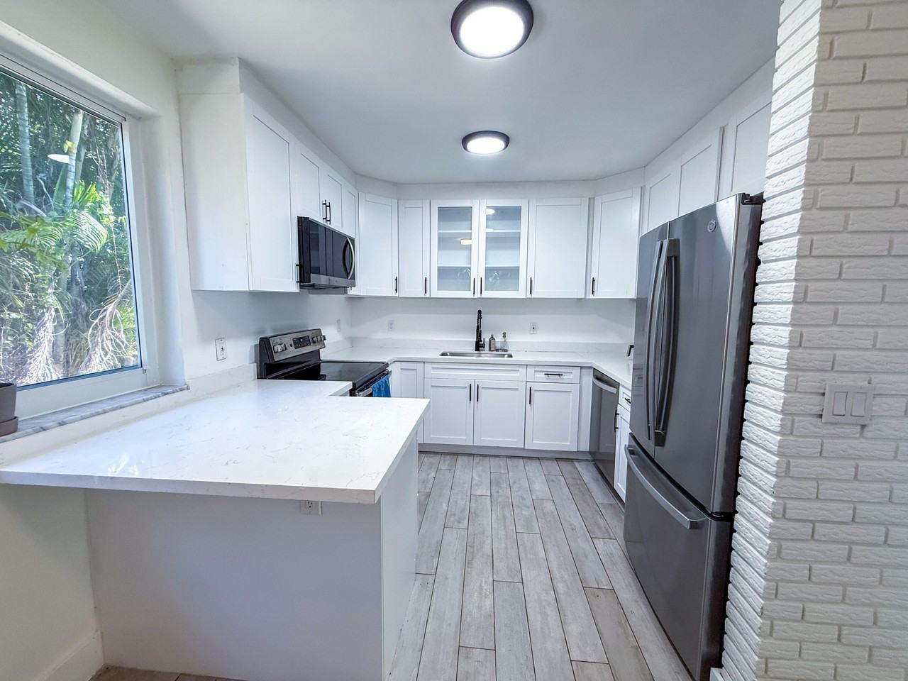 2823 Polk St - Photo 4 of 14