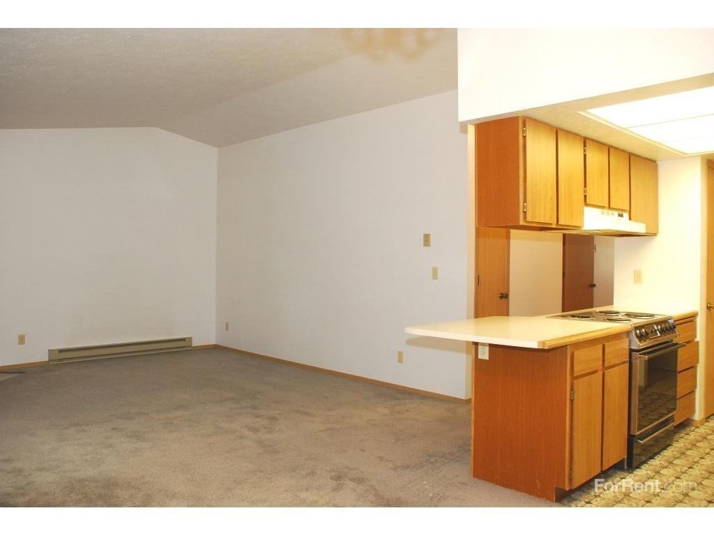 Charbonneau Apartments - Photo 3 of 19