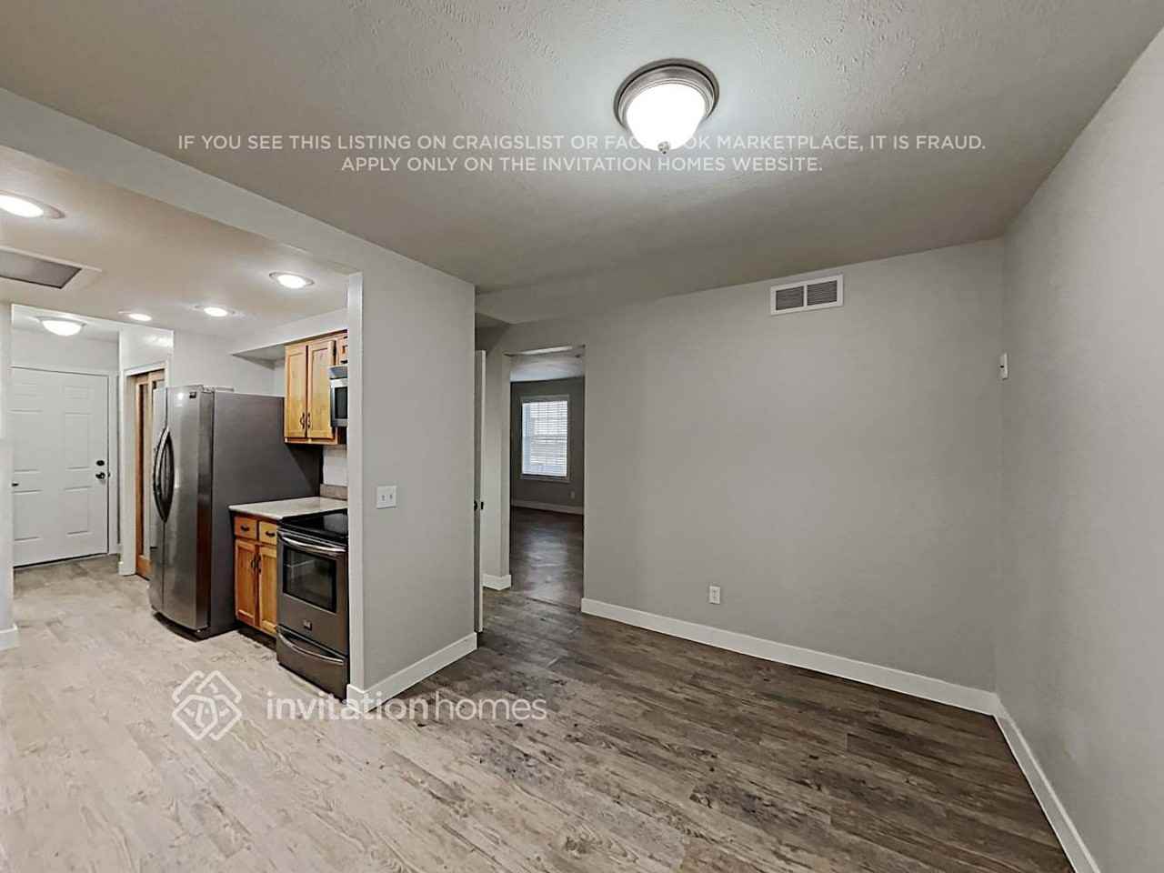 3714 S Pitkin Cir - Photo 7 of 21