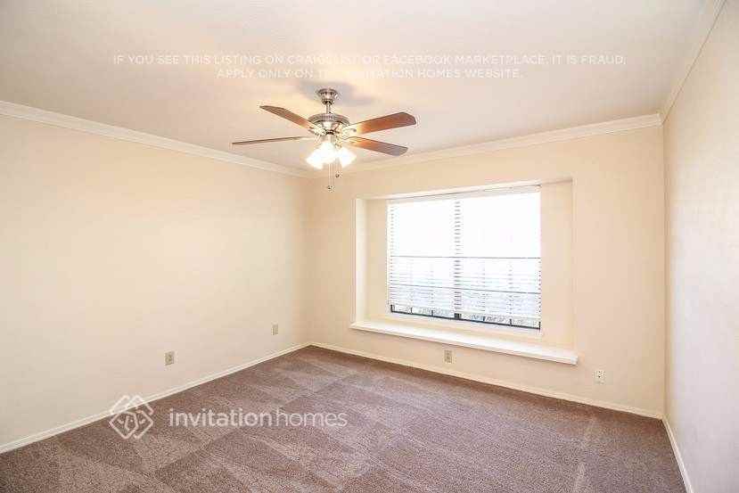 421 Kingsbridge Dr - Photo 3 of 17