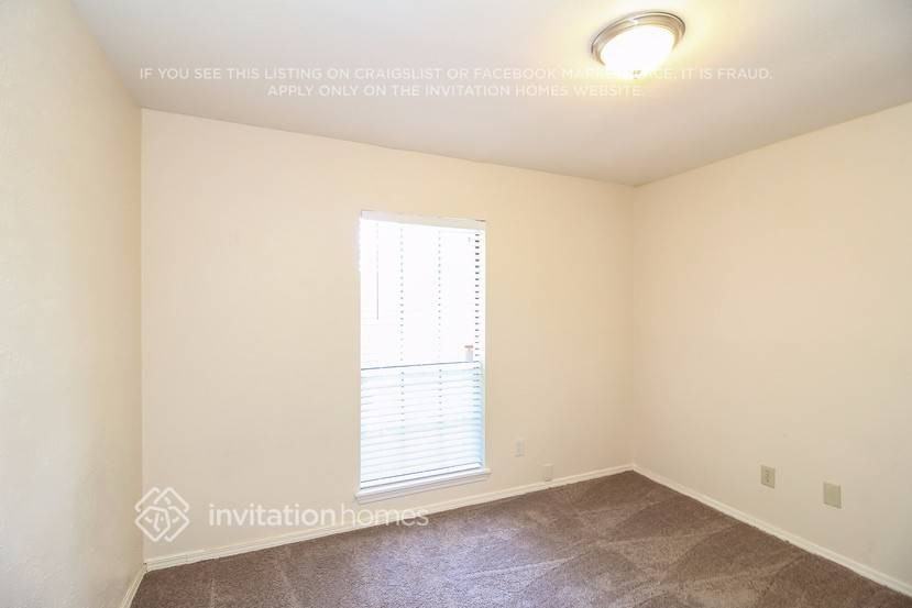 421 Kingsbridge Dr - Photo 7 of 17