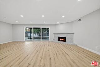 10557 Reseda Blvd - Photo 3 of 8