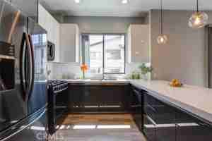 featured image of 330 Salem St #204