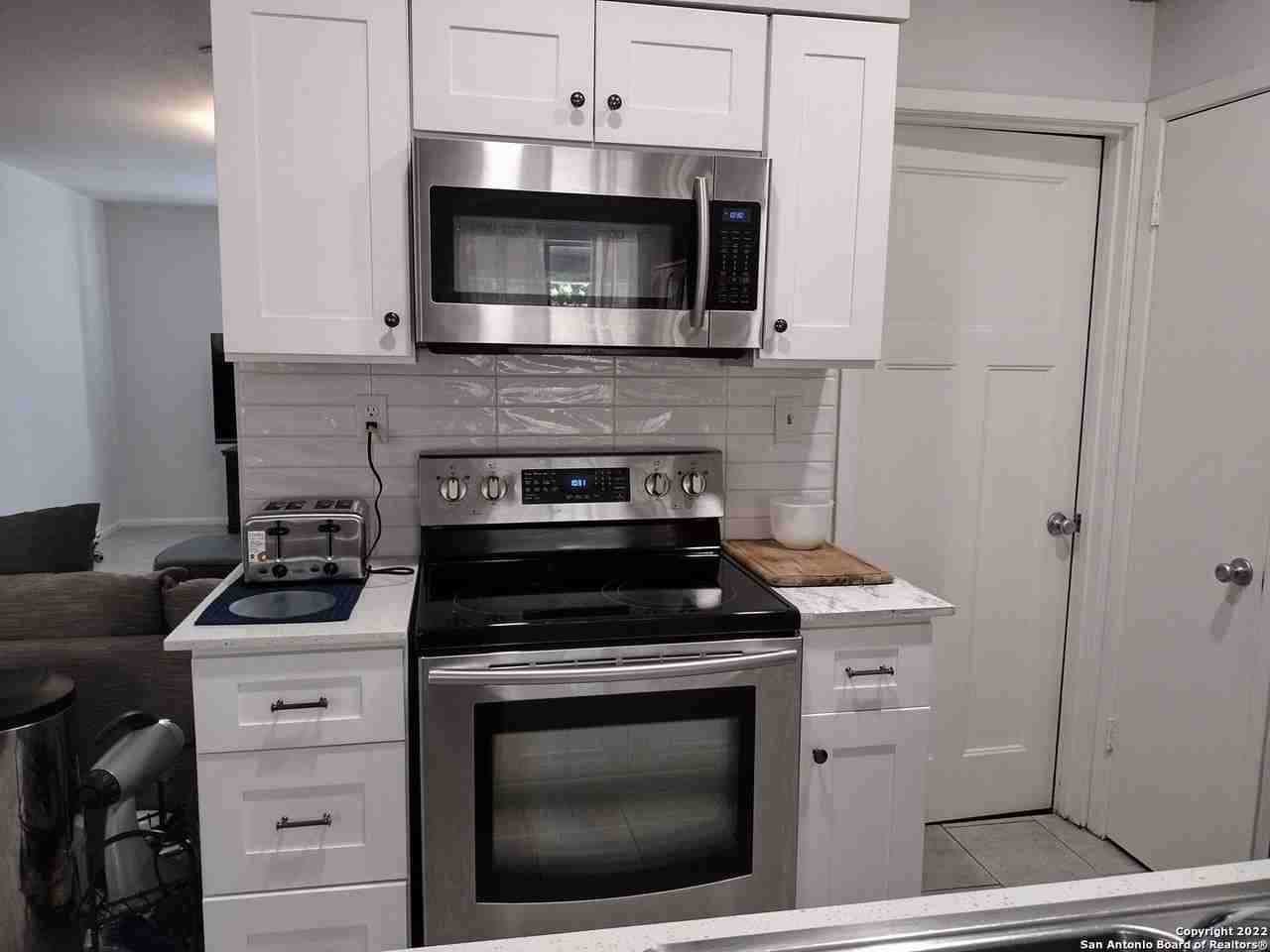 6911 Forest Grv - Photo 7 of 14