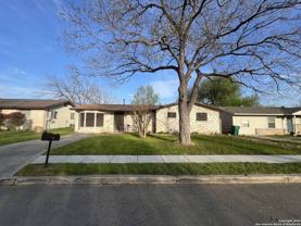 208 Michelle Dr - Photo 1 of 1