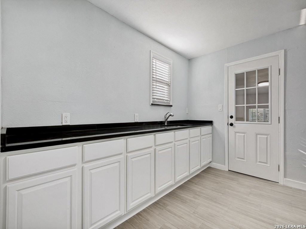 1815 W Mayfield Blvd - Photo 2 of 25