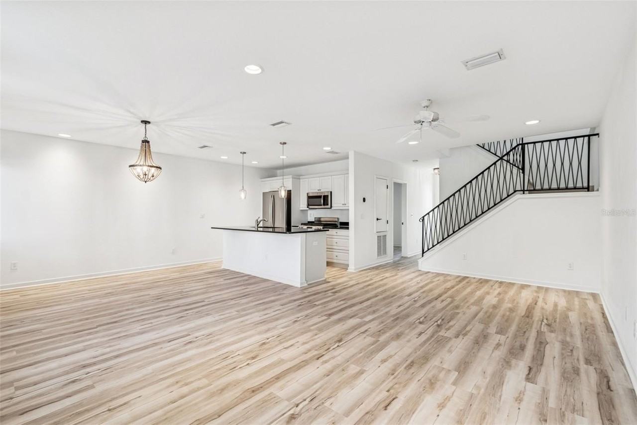 1685 Laurel St #3 - Photo 5 of 39