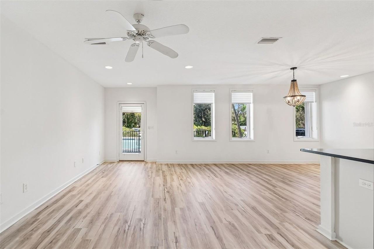 1685 Laurel St #3 - Photo 6 of 39