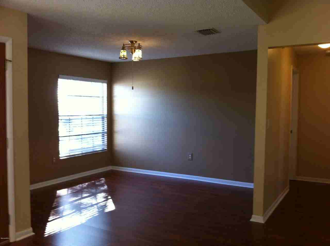 803 White Pine Ave - Photo 2 of 15