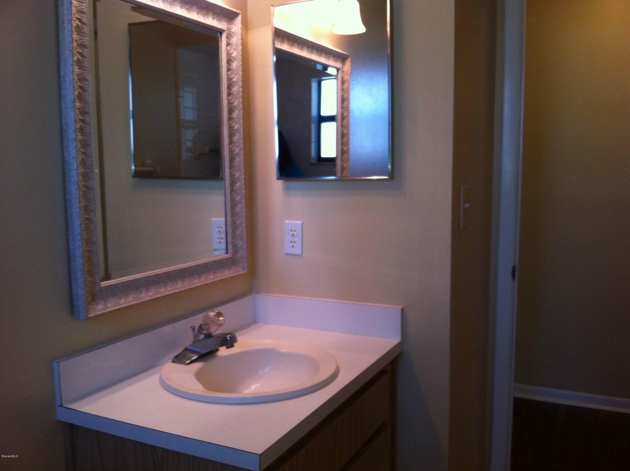 803 White Pine Ave - Photo 3 of 15