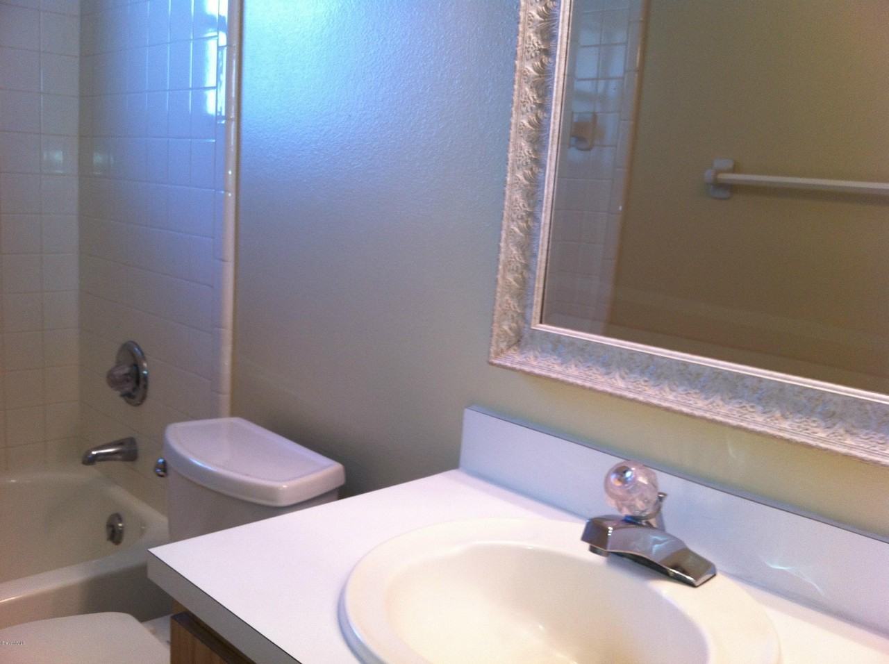 803 White Pine Ave - Photo 4 of 15