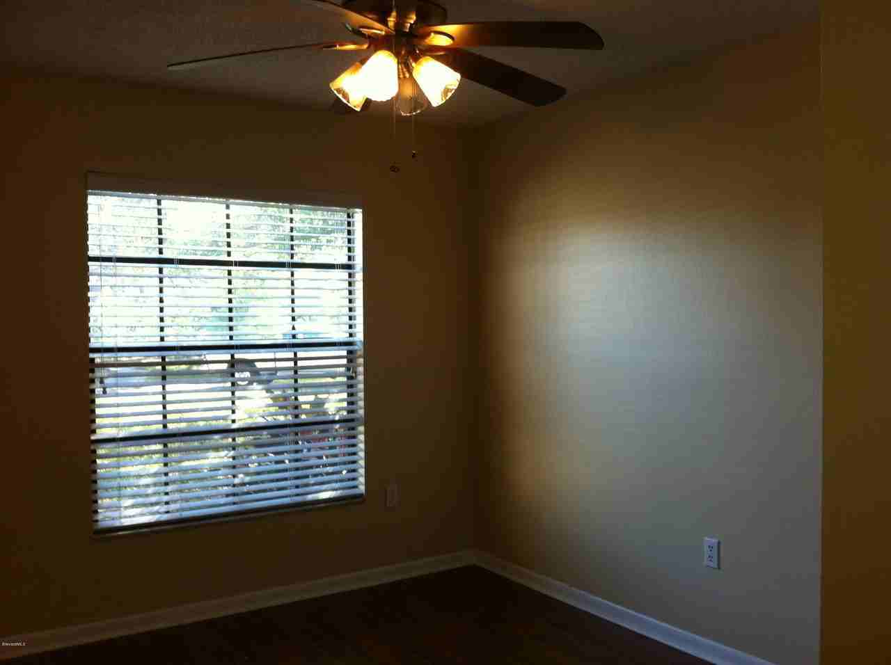 803 White Pine Ave - Photo 5 of 15