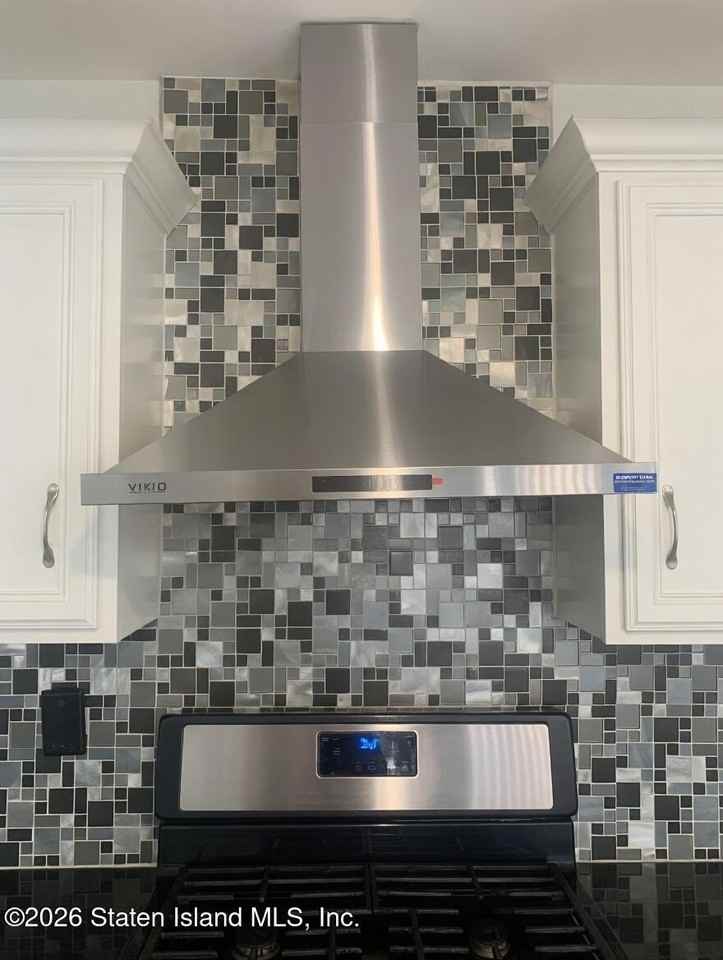 17 Mersereau Ave - Photo 5 of 10