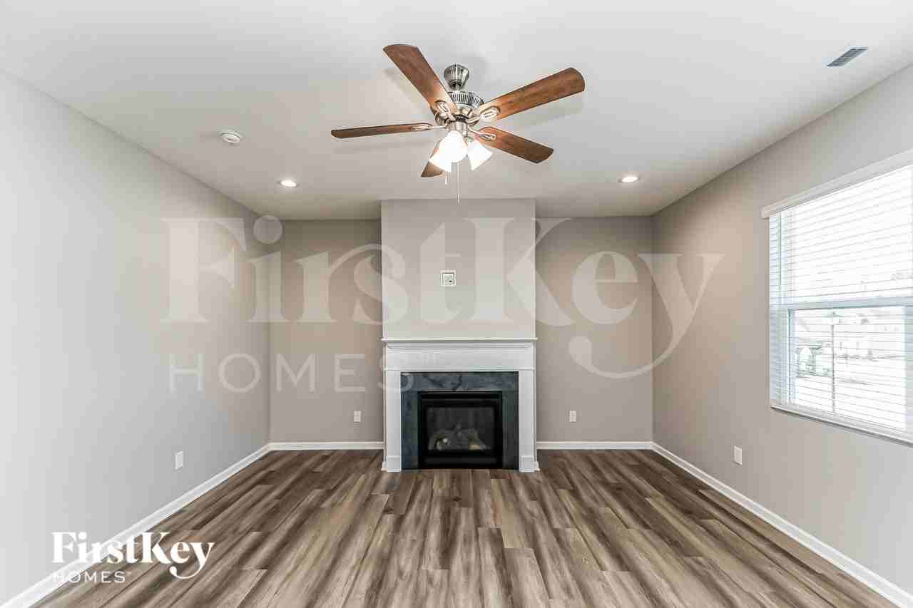 501 Rain Drizzle Ct - Photo 2 of 19