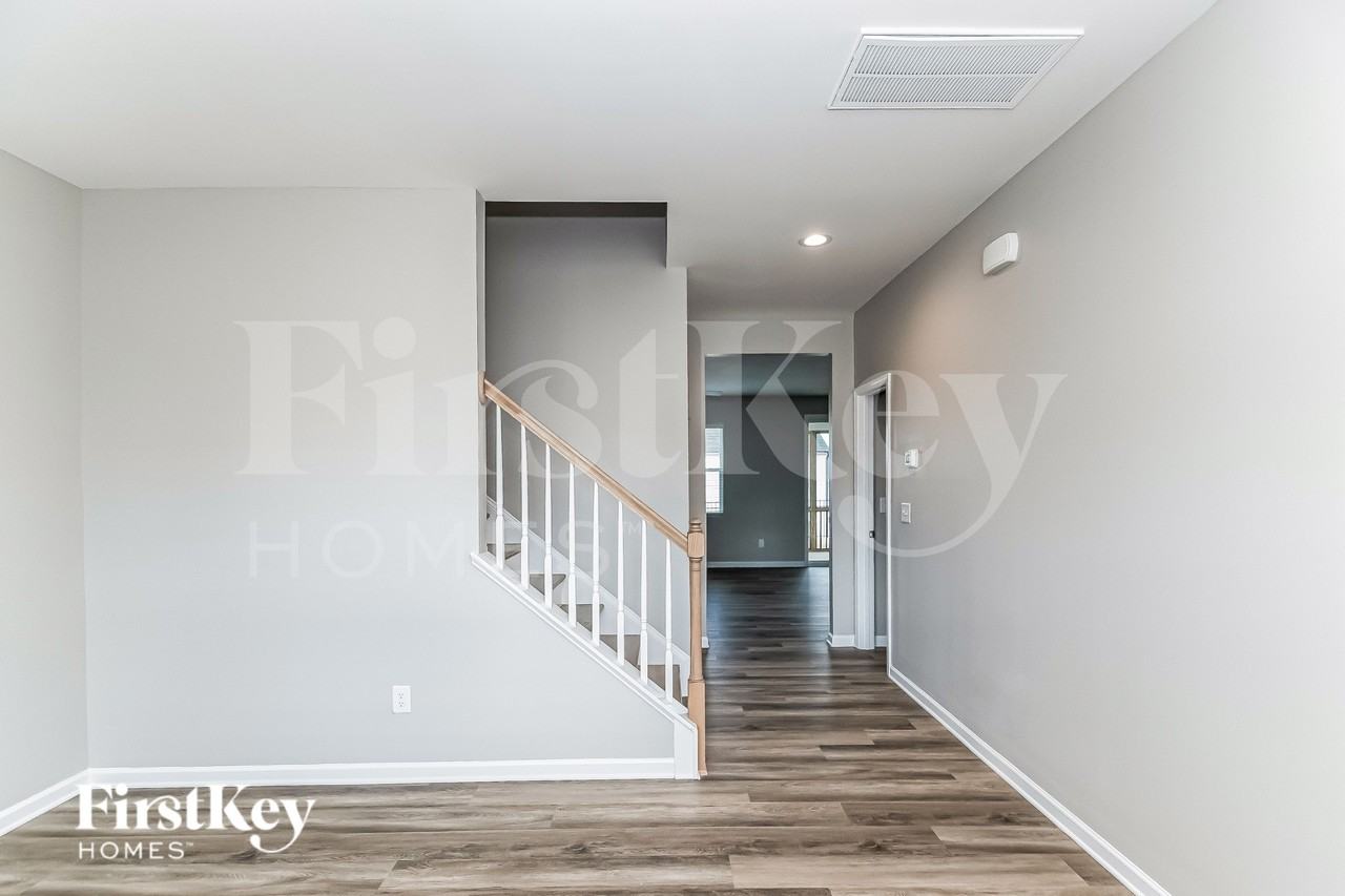 501 Rain Drizzle Ct - Photo 4 of 19