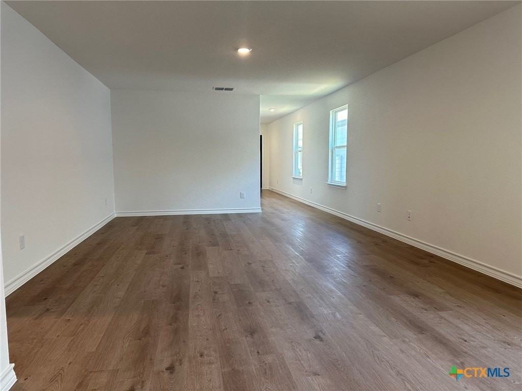 936 Heartseed Ave - Photo 4 of 22