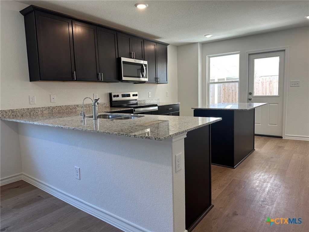 936 Heartseed Ave - Photo 6 of 22