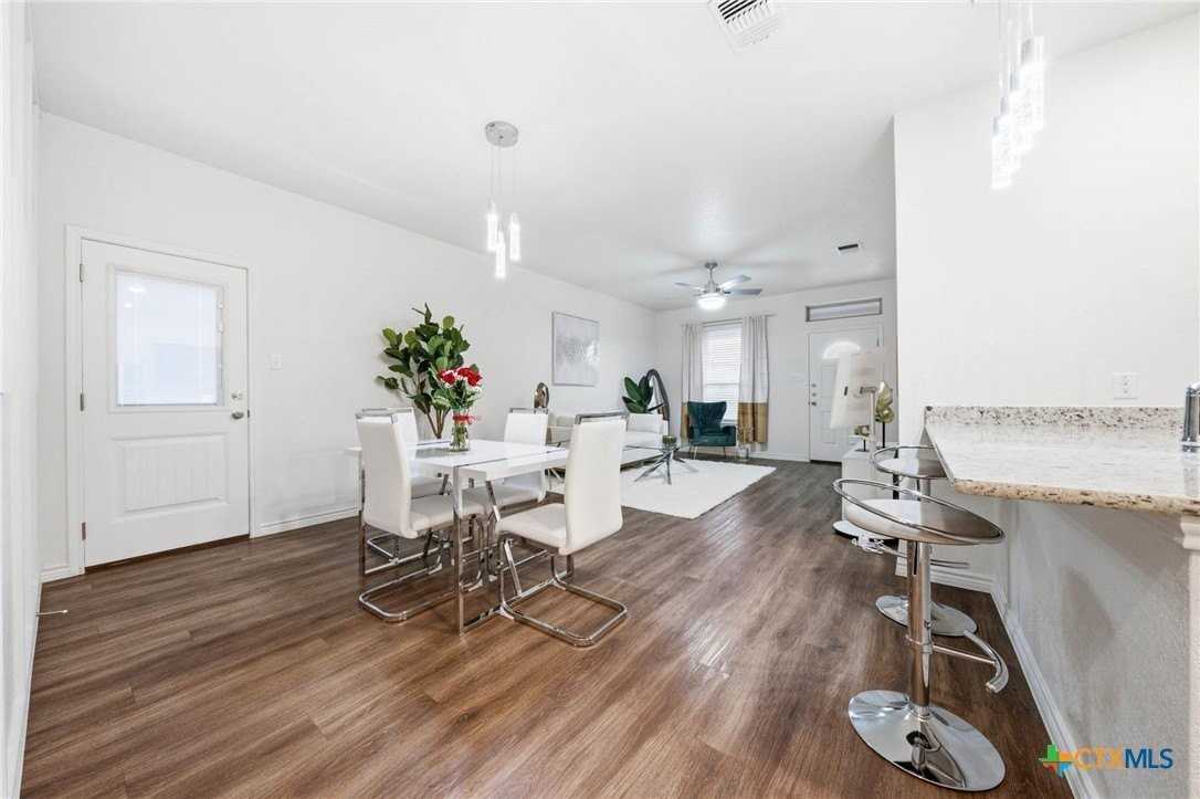 5121 Rose Petal Ct - Photo 7 of 24