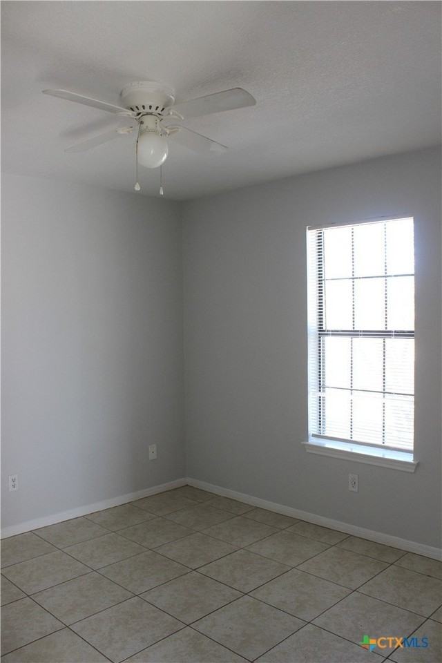 4801 Addie Dr - Photo 4 of 22