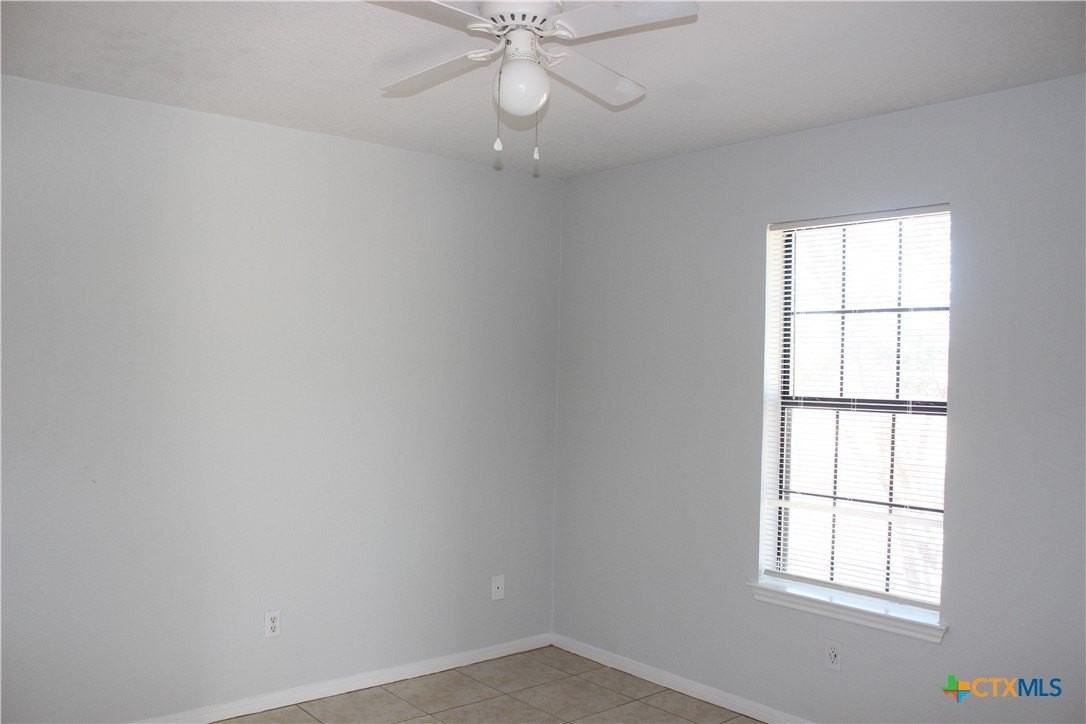 4801 Addie Dr - Photo 5 of 22