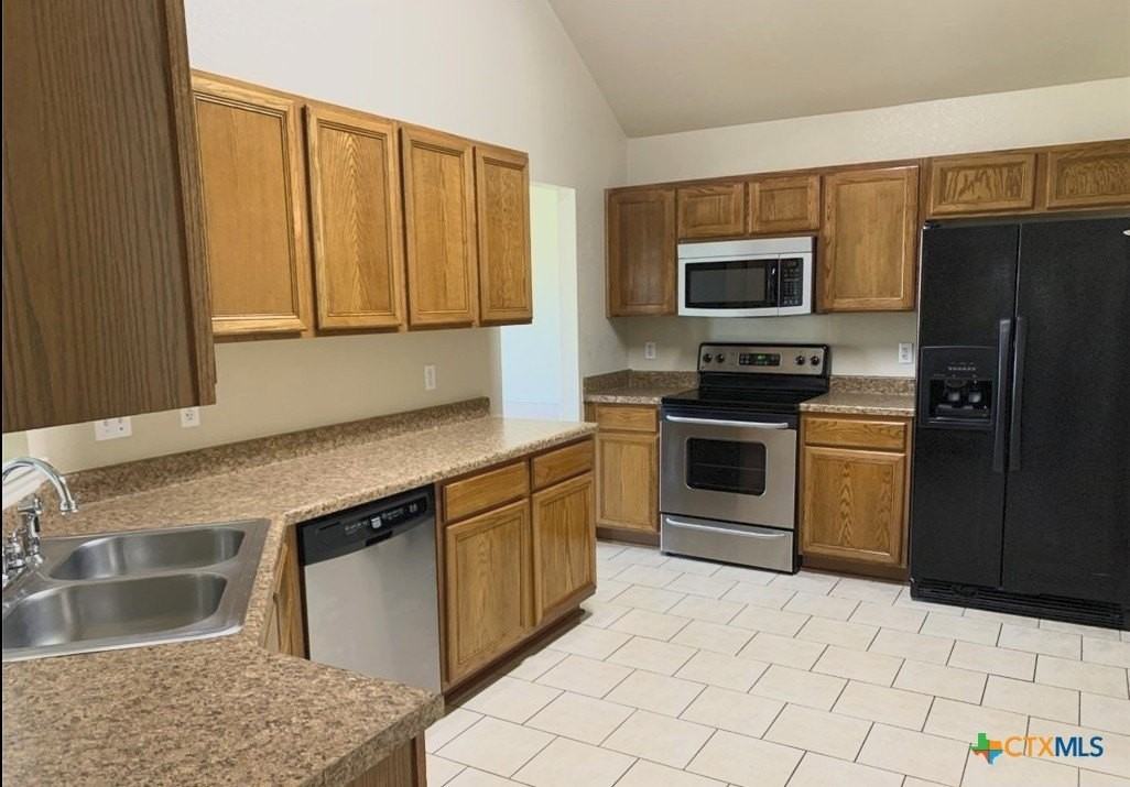 3405 Carpet Ln - Photo 2 of 14