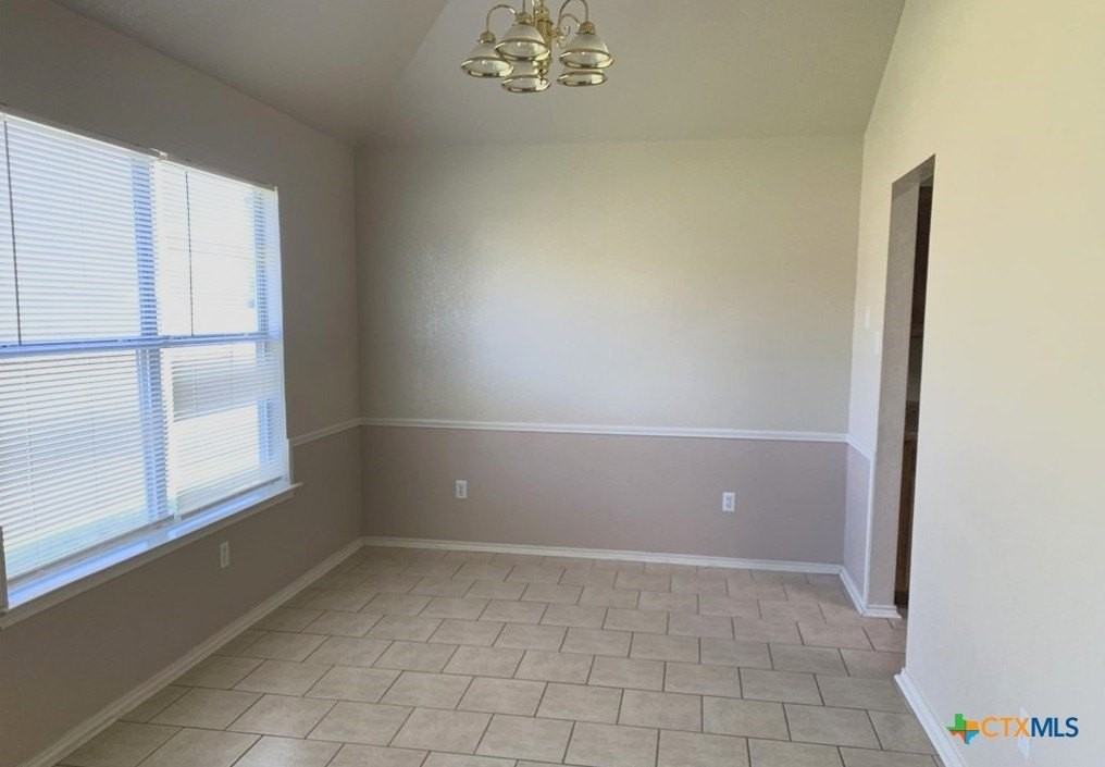 3405 Carpet Ln - Photo 6 of 14