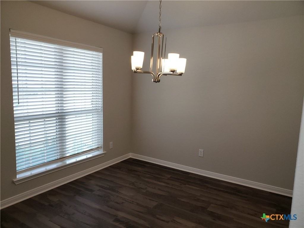 1909 Euclid Dr - Photo 3 of 20