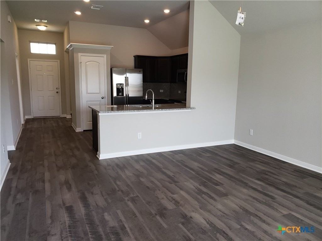 1909 Euclid Dr - Photo 7 of 20