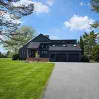 featured image of 581 Middle Rd