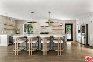 9559 Sherwood Forest Ln - Photo 3 of 8