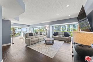 13600 Marina Pointe Dr #511 - Photo 3 of 8