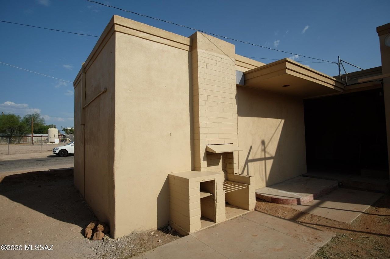 102 W District St Unit 2 - Photo 7 of 9