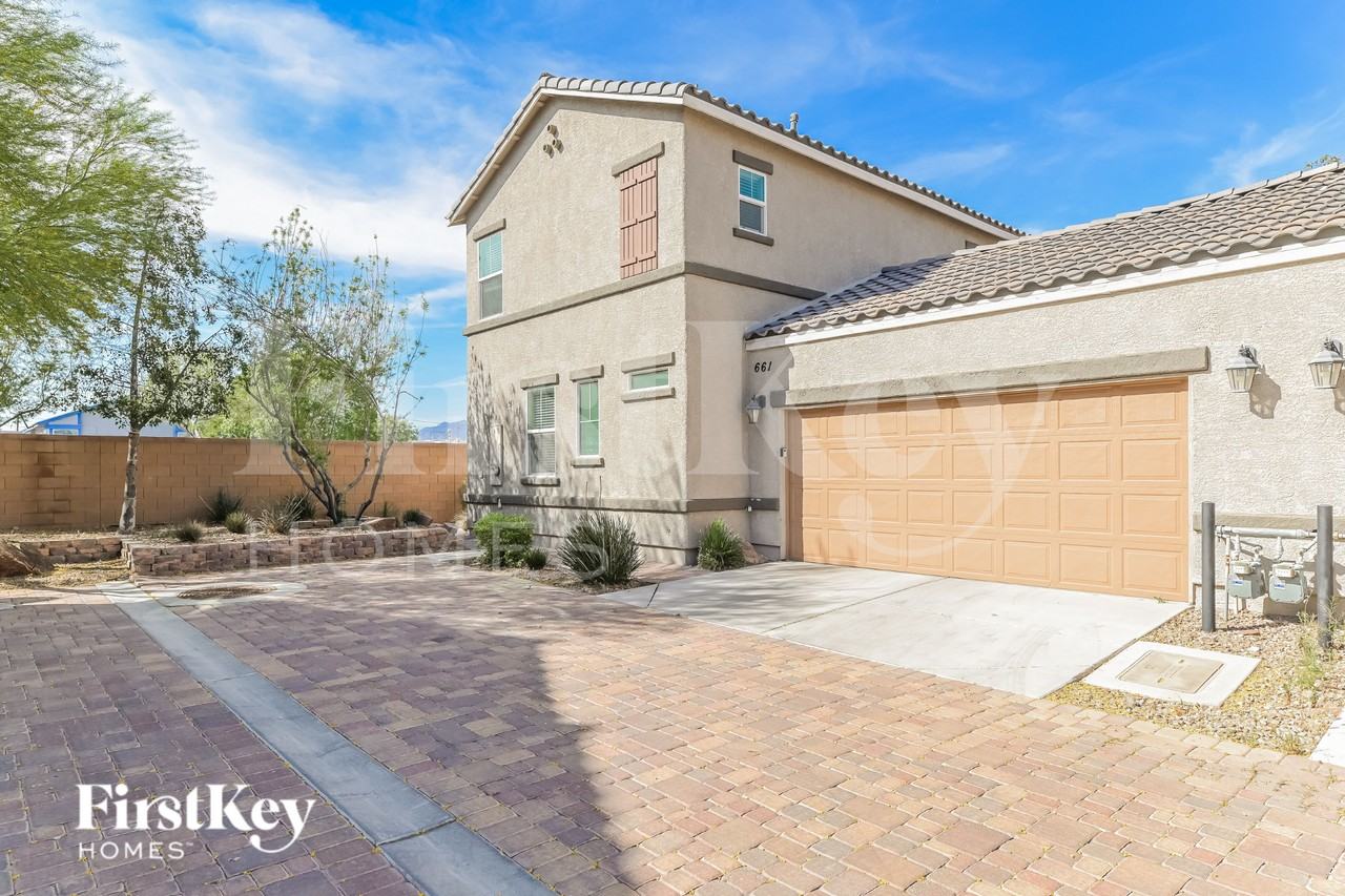 661 Swift Eagle Ave - Photo 2 of 19