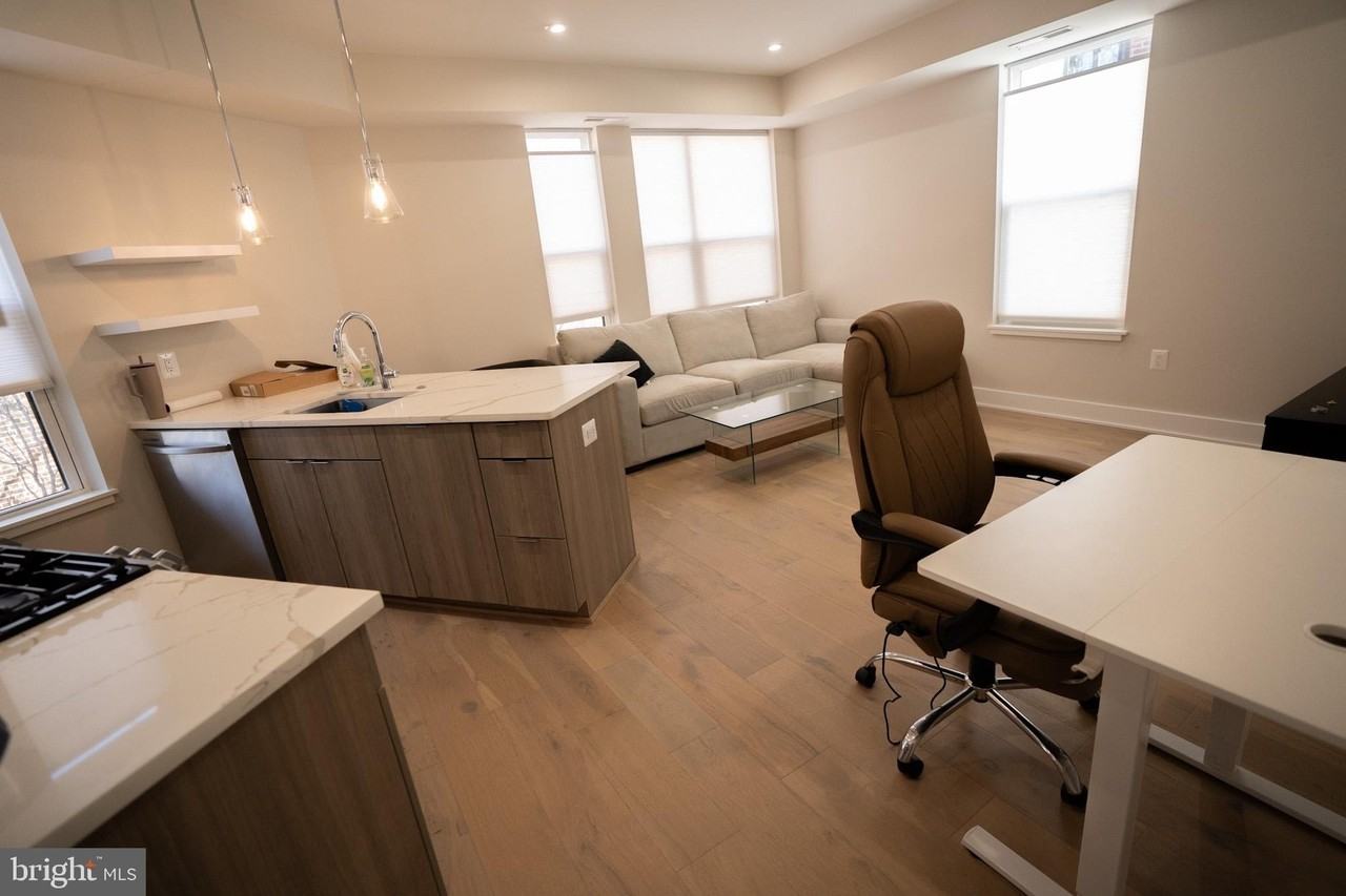 1421 Spring Rd Nw - Photo 4 of 12