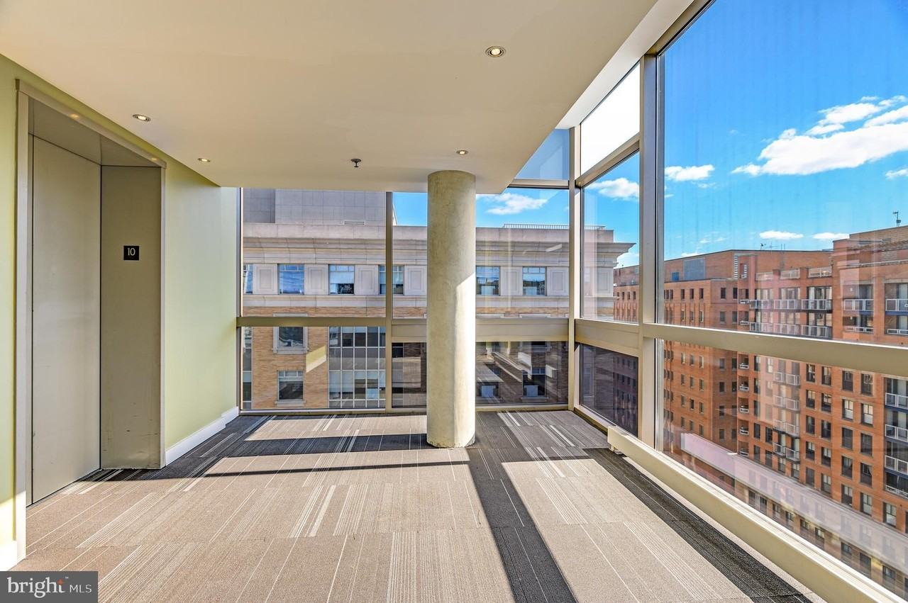 675 E St Nw Apt 340 - Photo 2 of 28