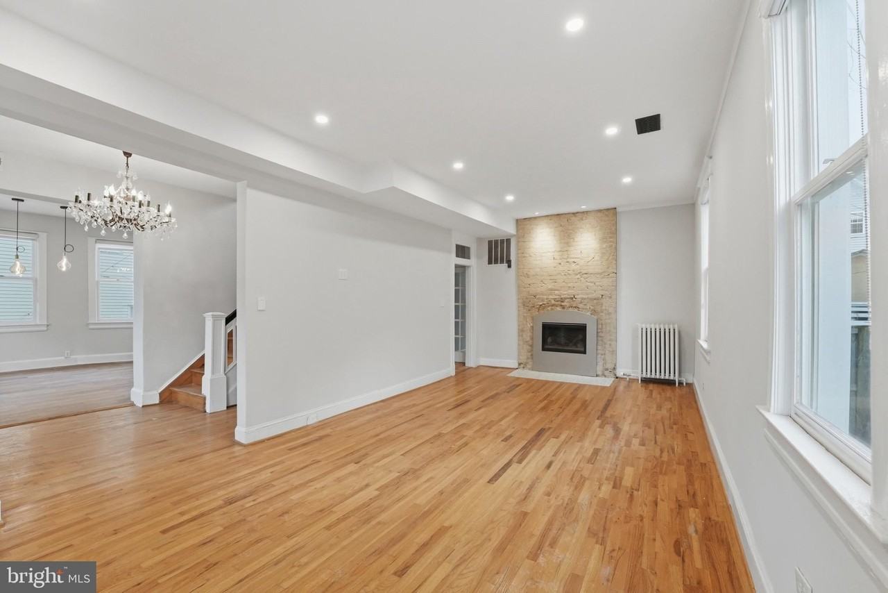 1310 Emerson St Nw - Photo 7 of 38