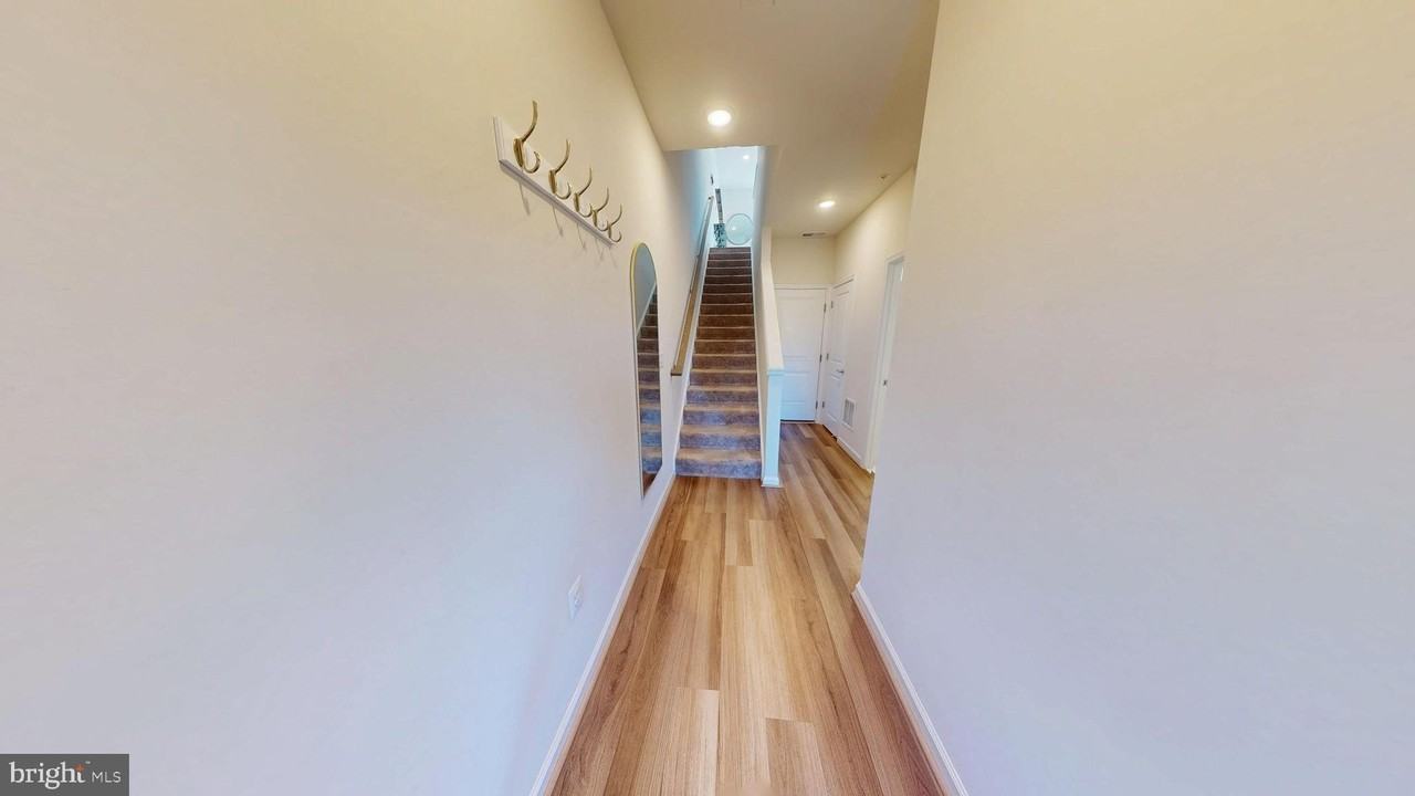 3485 Cormorant Dr - Photo 2 of 33