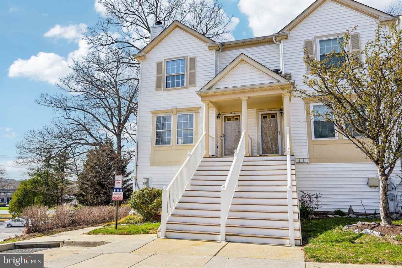 1440 Nutwood Ct - Photo 2 of 24