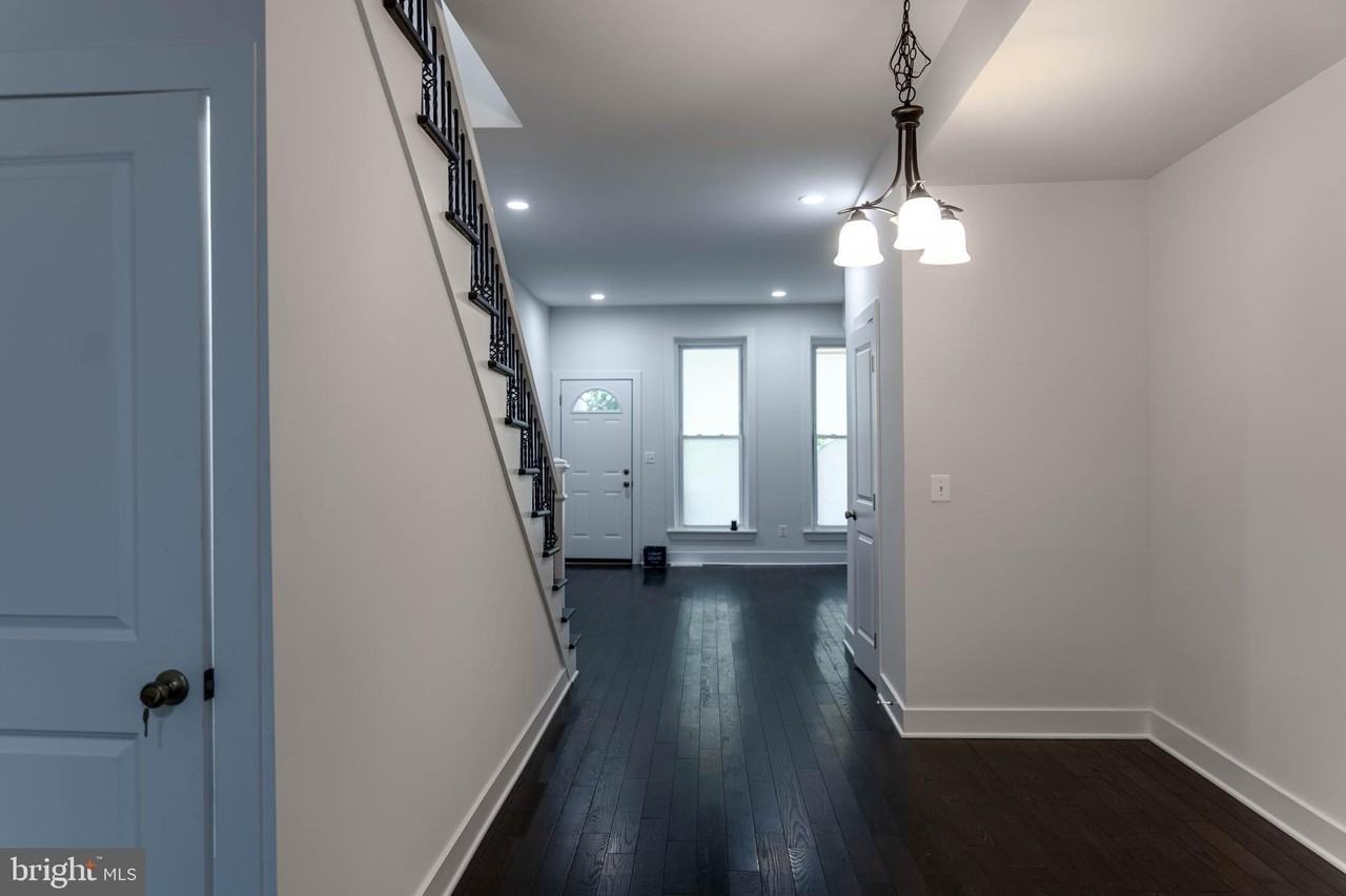 2721 W Mosher St - Photo 6 of 18