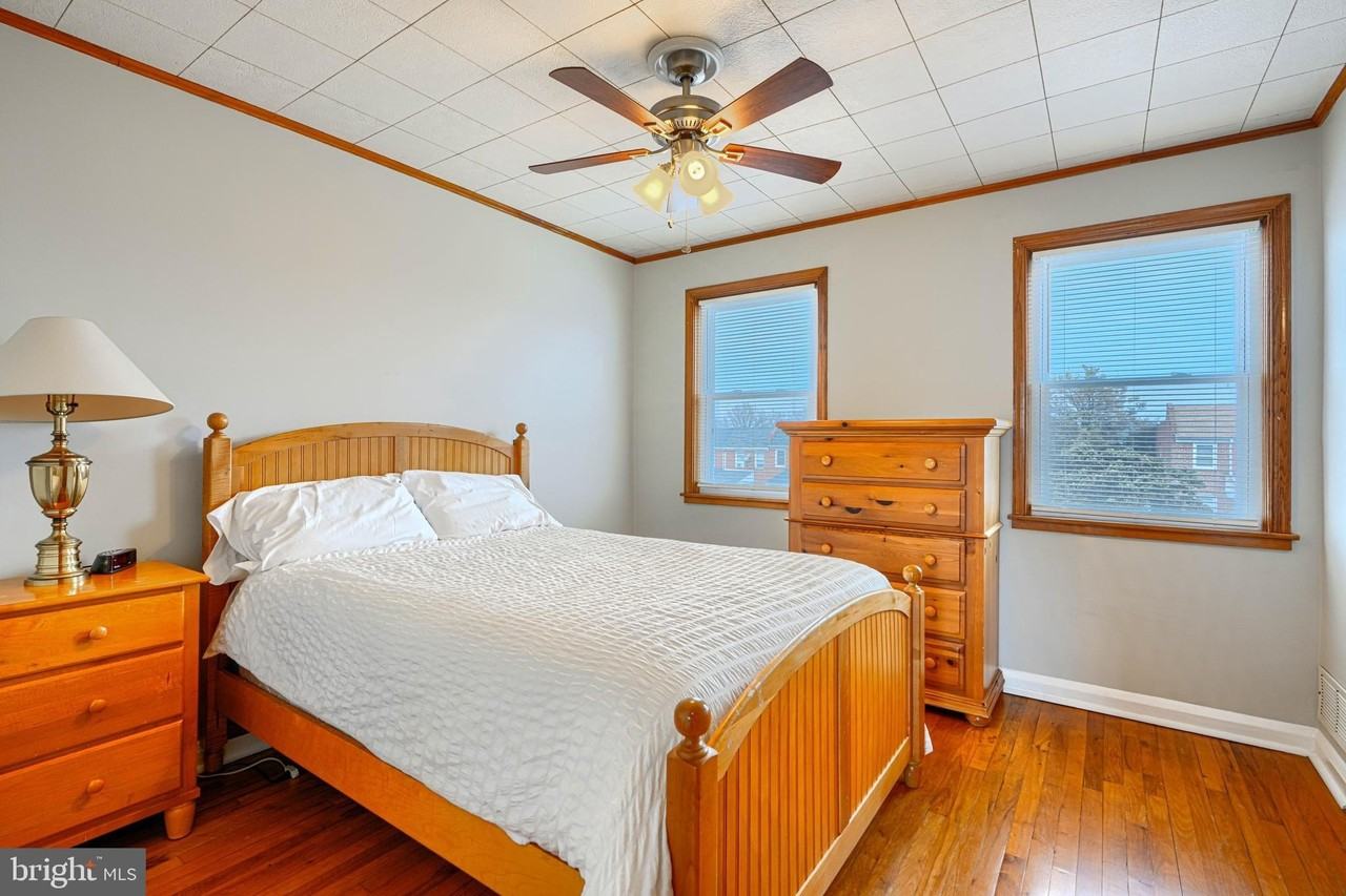 6905 Bank St - Photo 7 of 17