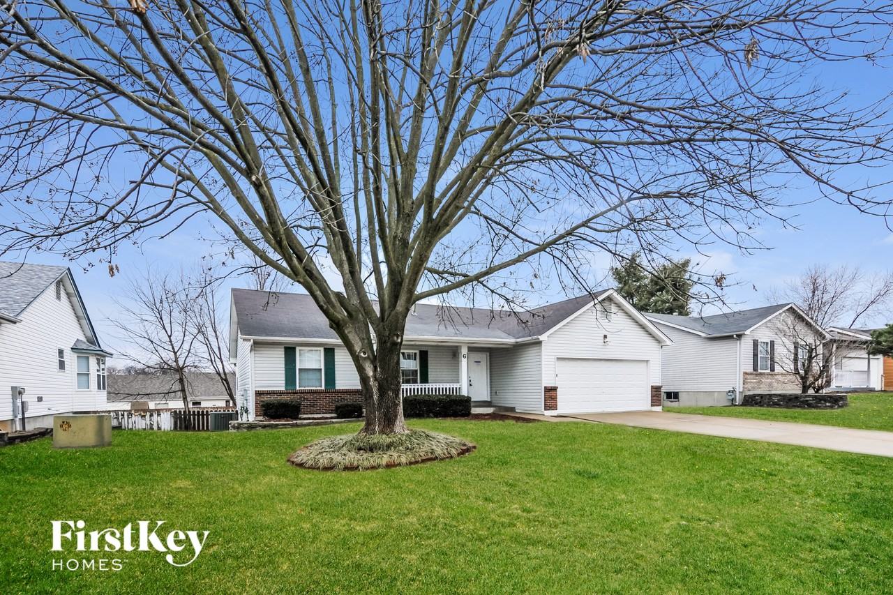 6 Larchmont Ct - Photo 2 of 15