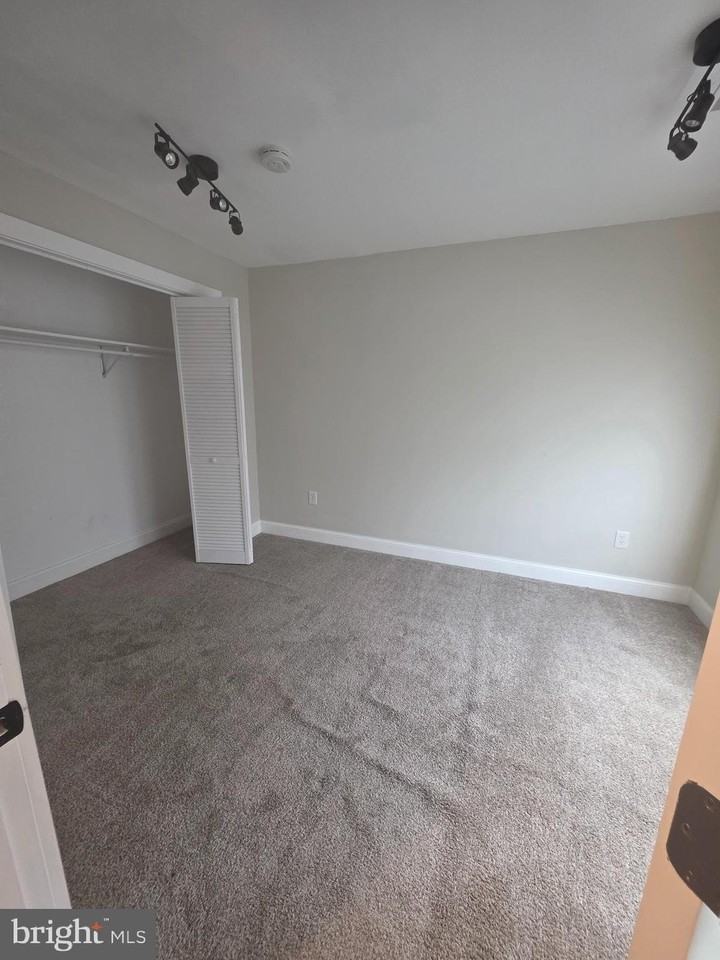 5230 Breezy Point Rd Unit 203 - Photo 7 of 9