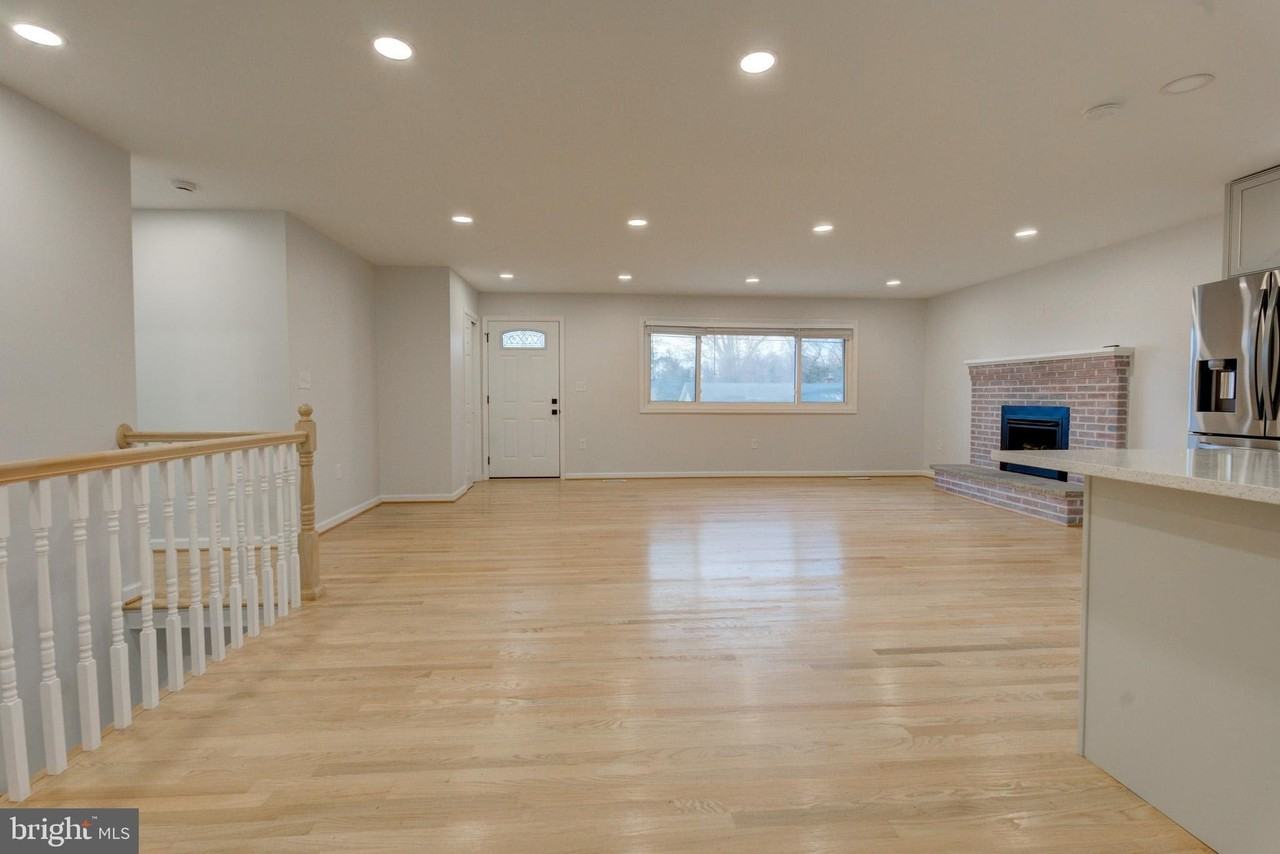 336 Lincoln Ave - Photo 5 of 48