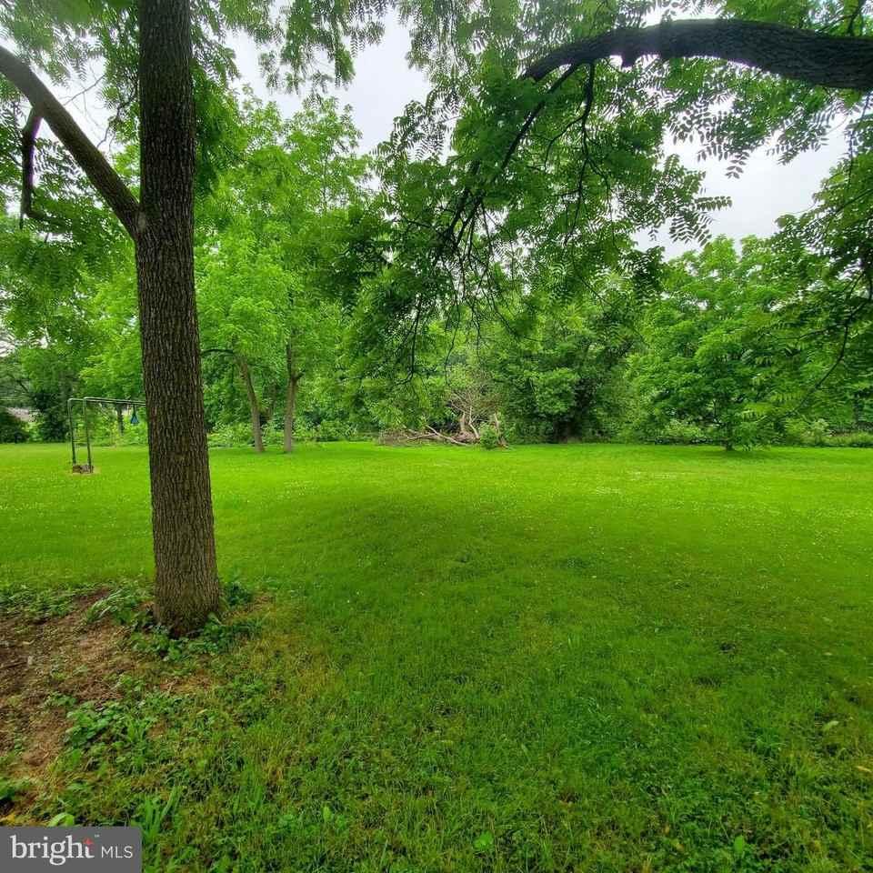 12512 Stone Bridge Dr - Photo 3 of 31