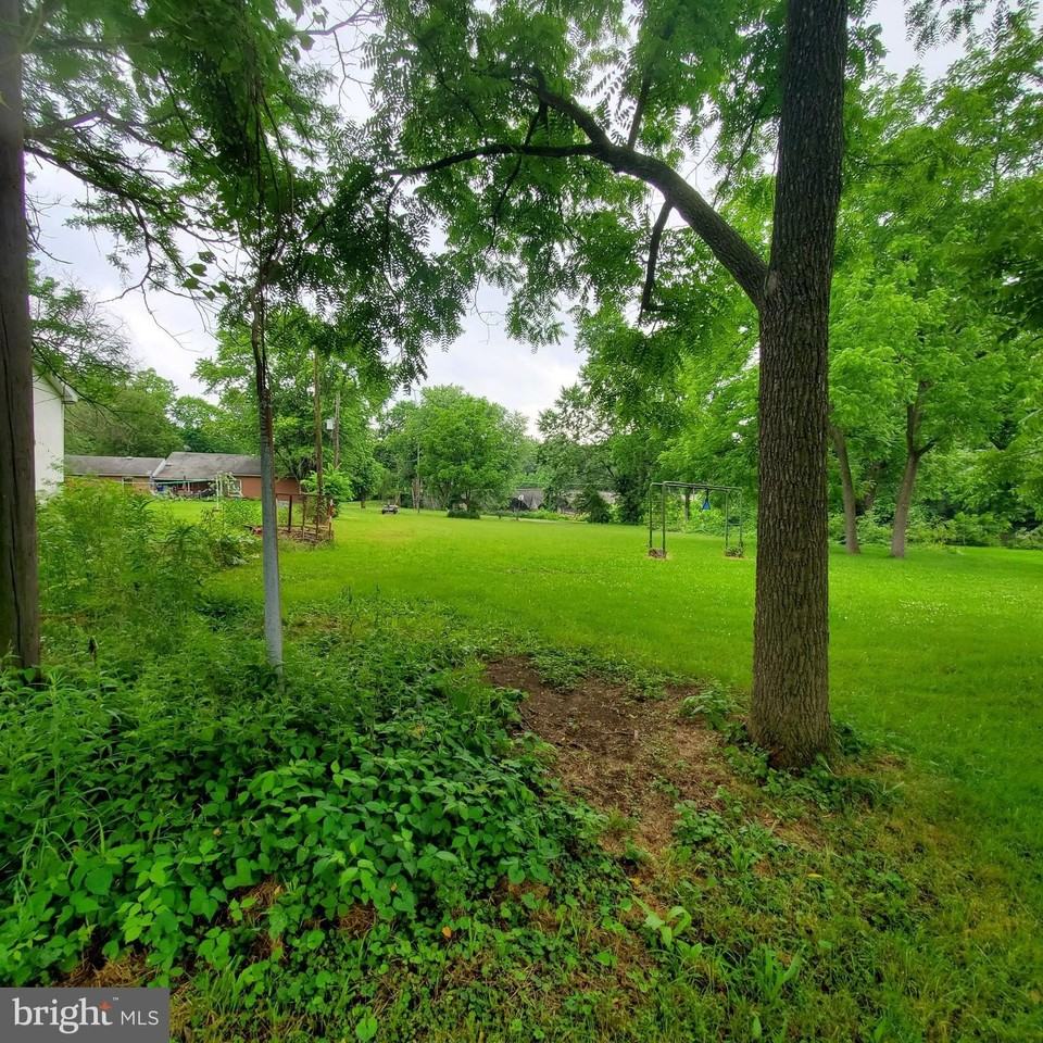 12512 Stone Bridge Dr - Photo 4 of 31