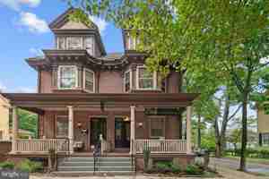 featured image of 239 Kings Hwy E Unit B