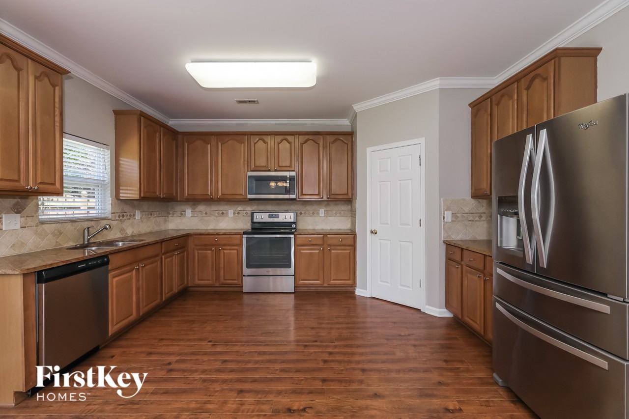 7347 Lamplighter Close Dr - Photo 6 of 14