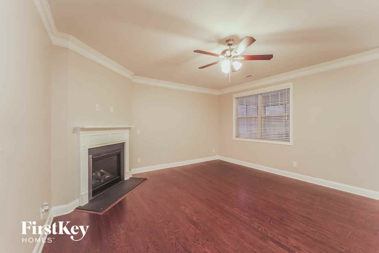 124 Ridgemont Ln - Photo 5 of 15