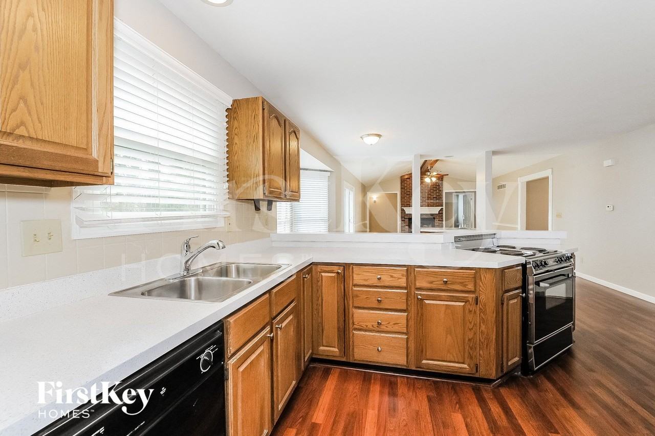 612 Timberidge Dr - Photo 6 of 15